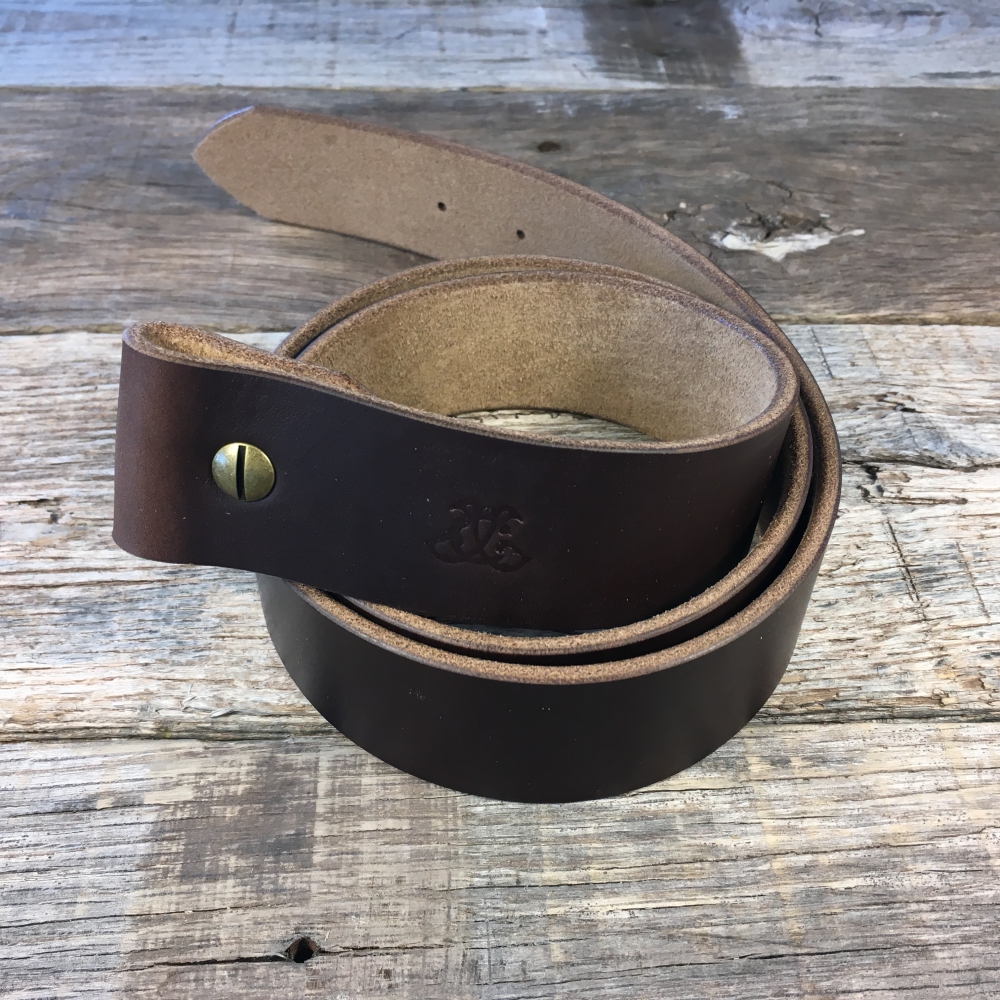 Larrivée Guitars JCL Leather Belts Products
